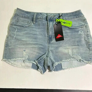 So junior high rise distressed Shorty shorts size 11/30w NWT